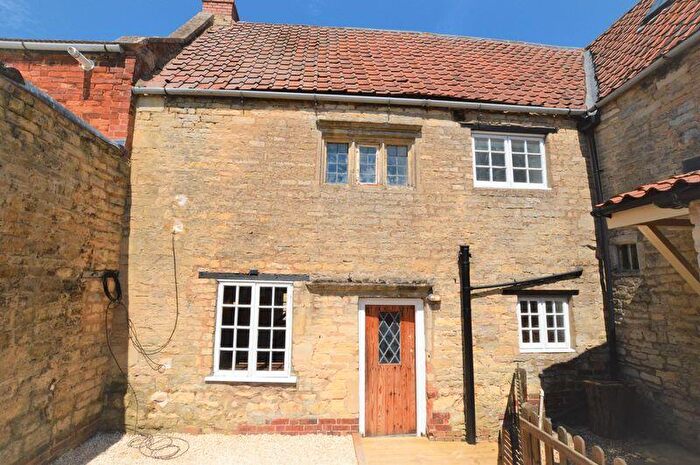 2 Bedroom Character Property For Sale In Stone Character Cottage With Lots Of Original Features, NG33