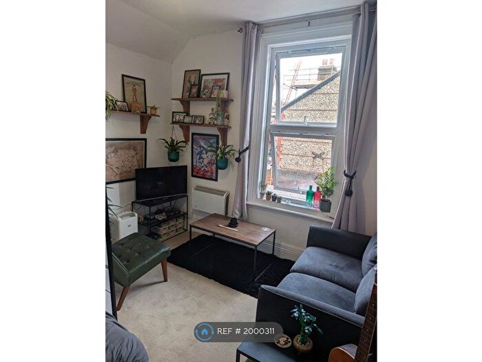 Studio To Rent In Woodbridge Road, Guildford, GU1