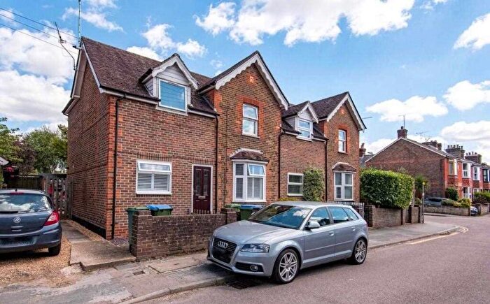 1 Bedroom Maisonette To Rent In Victory Road, Horsham, RH12