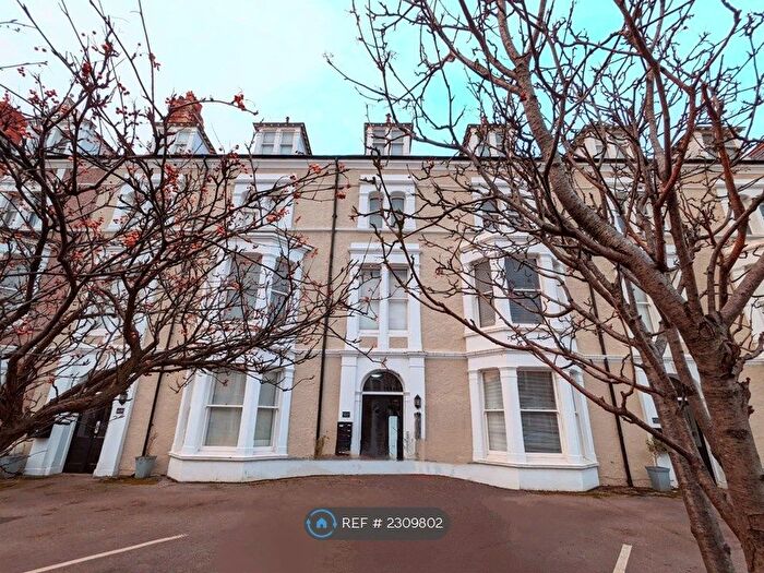 2 Bedroom Flat To Rent In Block B, Llandudno, LL30