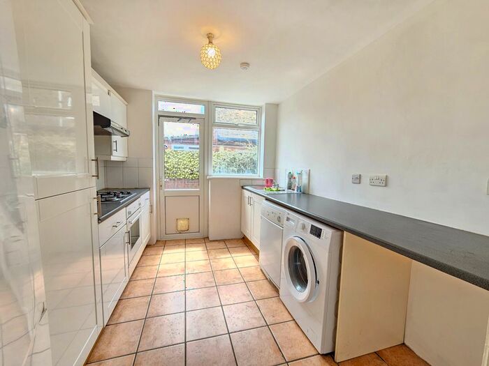 3 Bedroom End Of Terrace House To Rent In Godwin Road, London, E7