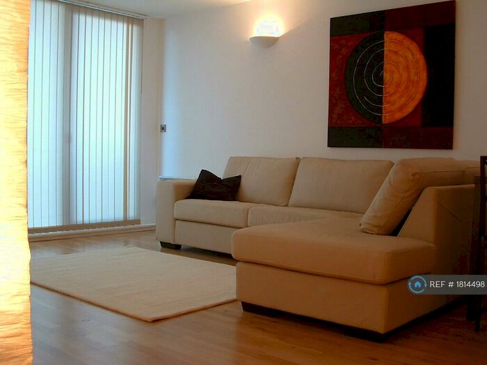 2 Bedroom Flat To Rent In Advent House, Manchester, M4