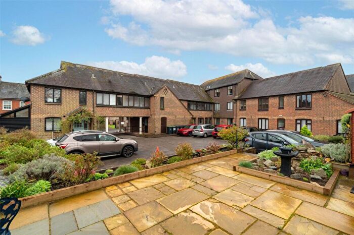 1 Bedroom Apartment For Sale In Chapel Lane, Wimborne, Dorset, BH21