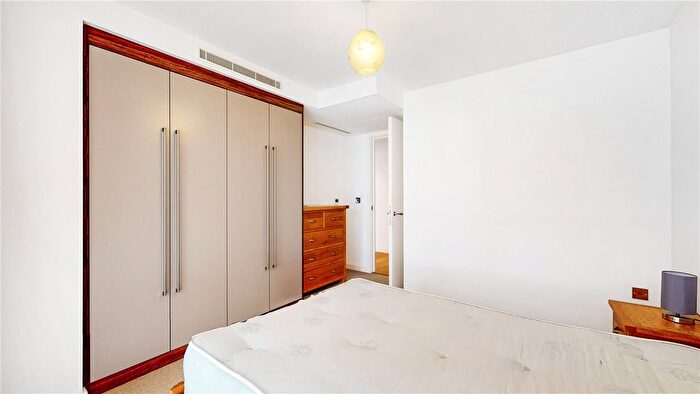 1 Bedroom Flat To Rent In Avantgarde Place, London, E1