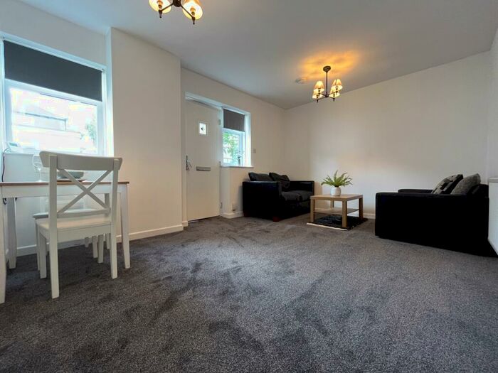 1 Bedroom Terraced House To Rent In Richmond Road, Roath, CF24