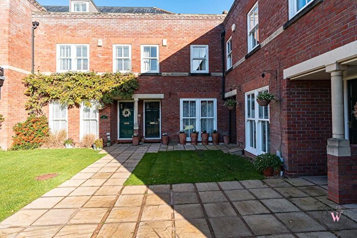 2 Bedroom Property For Sale In Bostock Road, Bostock, Middlewich, CW10