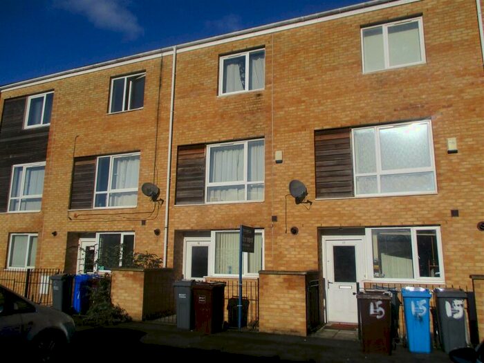 3 Bedroom Terraced House To Rent In Hitchen Street, Grove Village, Manchester, M13