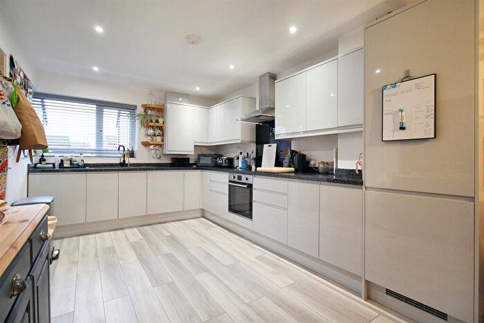 3 Bedroom End Of Terrace House For Sale In Gale Gardens, Aylsham, NR11