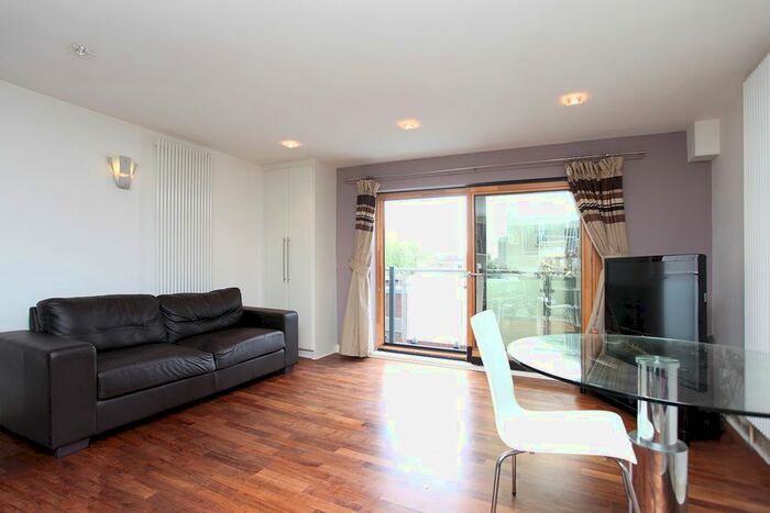 1 Bedroom Flat To Rent In Cable Street, London, E1