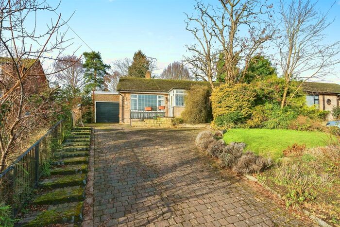 2 Bedroom Detached Bungalow For Sale In High Road, Stapleford, Hertford, SG14