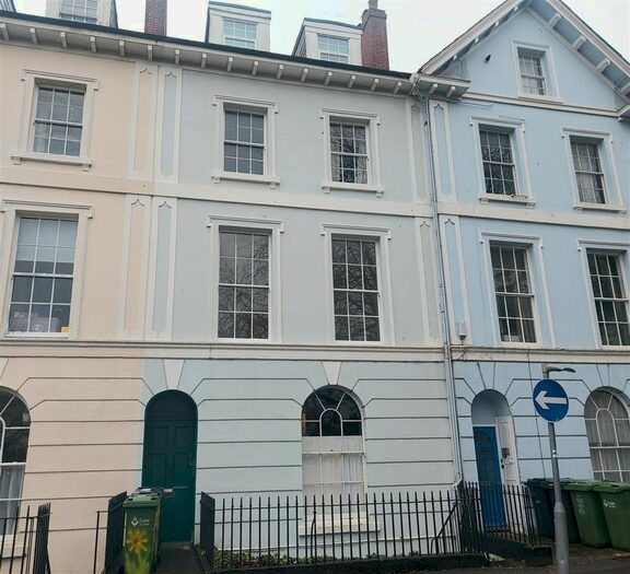 2 Bedroom Flat To Rent In Richmond Road, Exeter, EX4