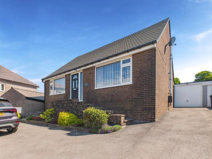 3 Bedroom Detached Bungalow For Sale In Harpur Hill Road, Buxton, SK17