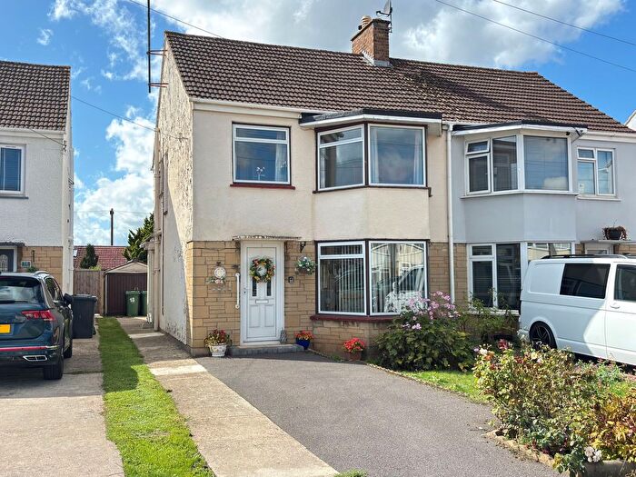 3 Bedroom Semi Detached House For Sale In Beechcroft Road, Longlevens, GL2