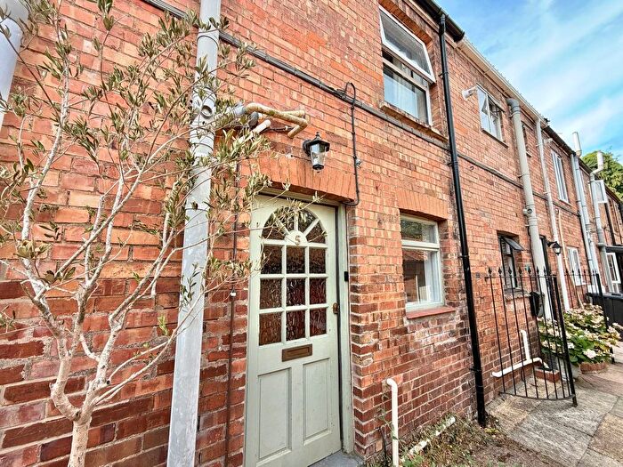 3 Bedroom Terraced House To Rent In South View Terrace, Trull, Taunton, TA3