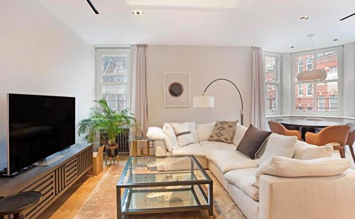 4 Bedroom Apartment To Rent In Cabbell Street, Marylebone, London, NW1