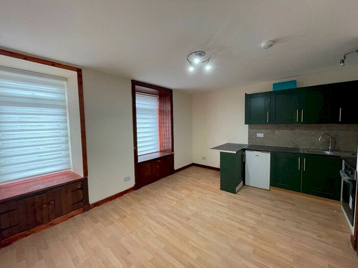 1 Bedroom Flat To Rent In St Germain Street, Catrine, East Ayrshire, KA5