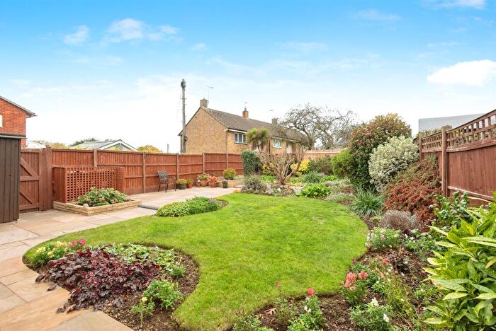 3 Bedroom Semi-Detached House For Sale In Homestead Moat, Stevenage, SG1