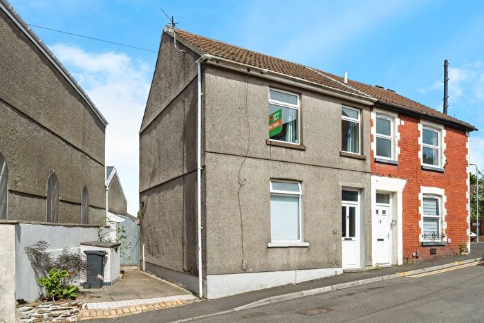 3 Bedroom Semi-Detached House For Sale In Herbert Road, Neath, SA11