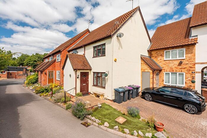 2 Bedroom Terraced House For Sale In Priory Street, Ware, SG12