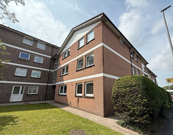 2 Bedroom Flat To Rent In Grove Court, Dorchester, DT1