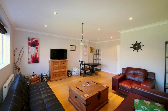 3 Bedroom Terraced House To Rent In Prospect Place, Wapping Wall, London, E1W