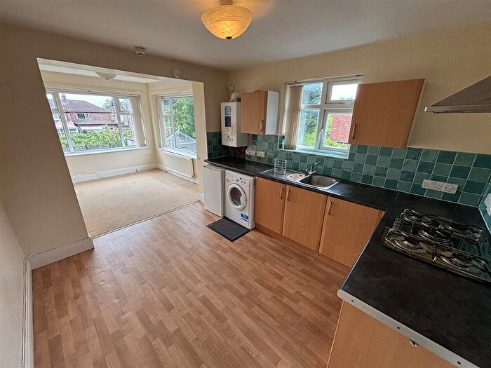 3 Bedroom Flat To Rent In Riddings Road, Timperley, Altrincham, WA15