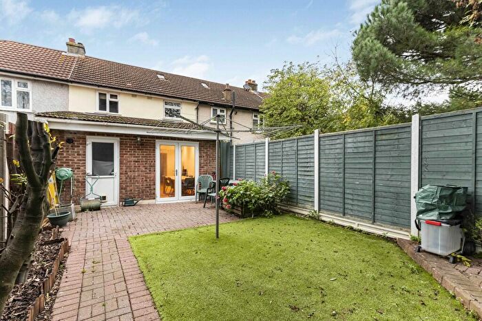 3 Bedroom Terraced House For Sale In Kingsholm Gardens, Eltham, SE9