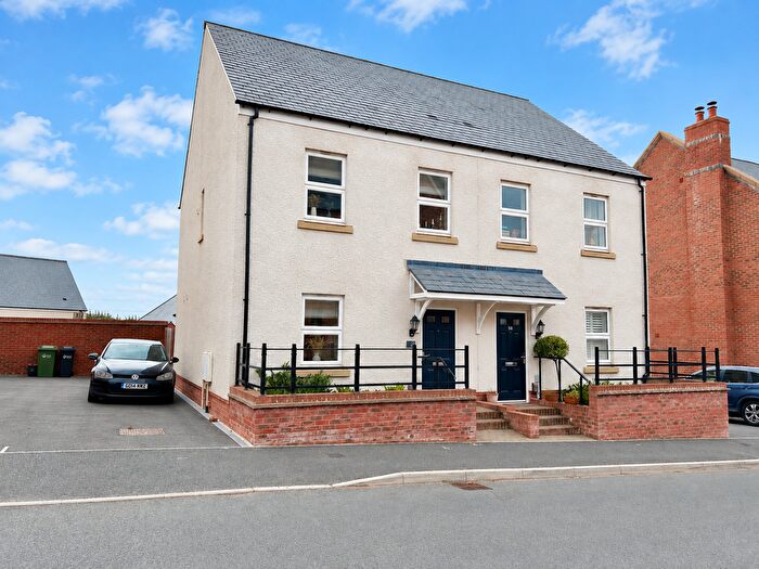 3 Bedroom Semi Detached House To Rent In Dart Avenue, Exeter, EX2