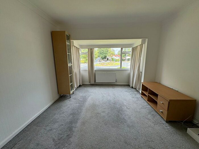 1 Bedroom Flat To Rent In Scott Hall Road, Leeds, LS17