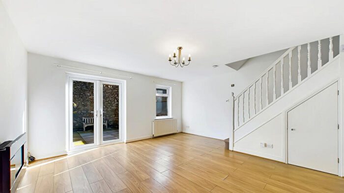3 Bedroom Terraced House For Sale In Flowerden Court, Milnthorpe, LA7