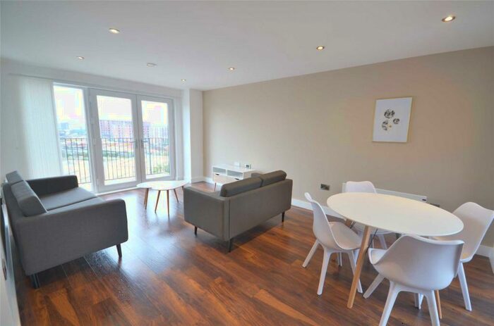3 Bedroom Apartment To Rent In Wilburn Basin, Ordsall Lane, Salford, M5
