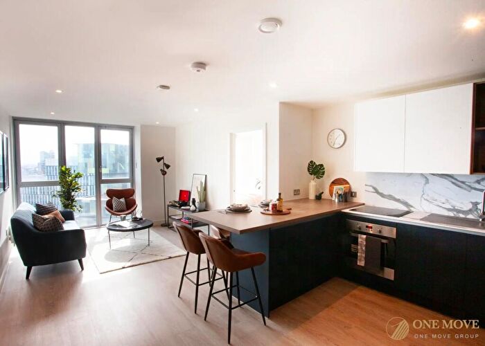2 Bedroom Flat For Sale In Affinity Living Riverview, Salford, M3