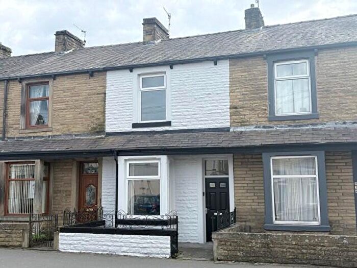3 Bedroom Terraced House For Sale In Lyndhurst Road, Burnley, BB10