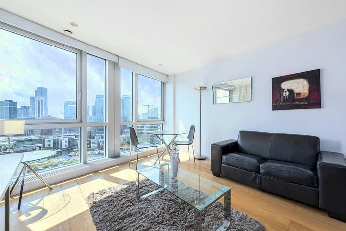 Studio To Rent In Ontario Tower, Fairmont Avenue, E14