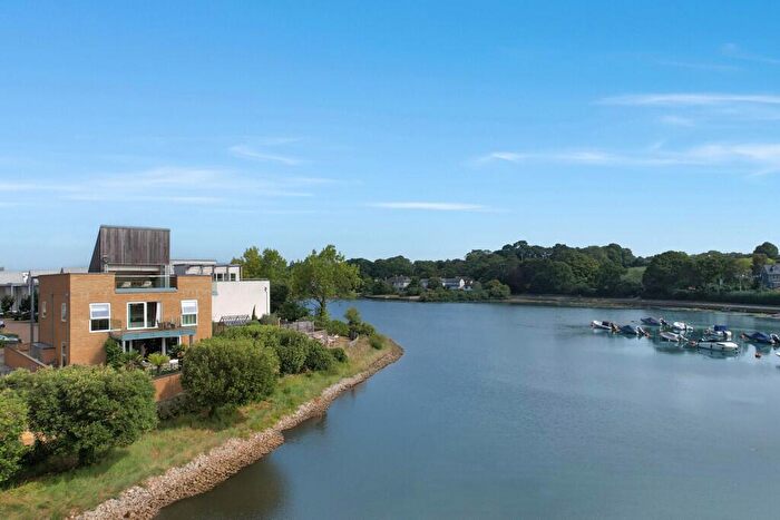 4 Bedroom Detached House For Sale In River Walk, Lymington, Hampshire, SO41