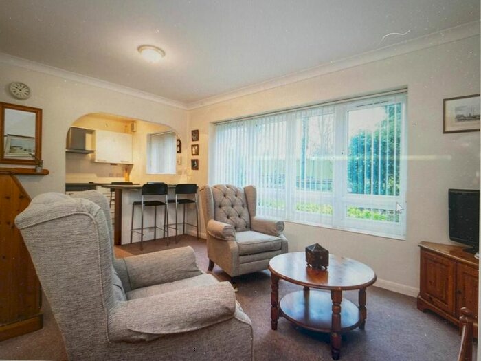 1 Bedroom Studio To Rent In Park View Road, London, W5