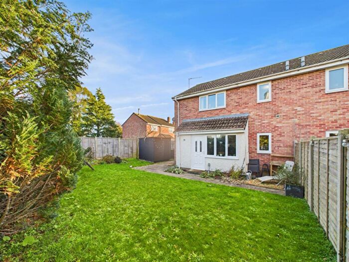 1 Bedroom Terraced House For Sale In Danes Close, Chippenham, SN15