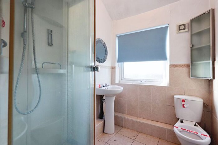 2 Bedroom Terraced House For Sale In Athol Road, Sheffield, S8