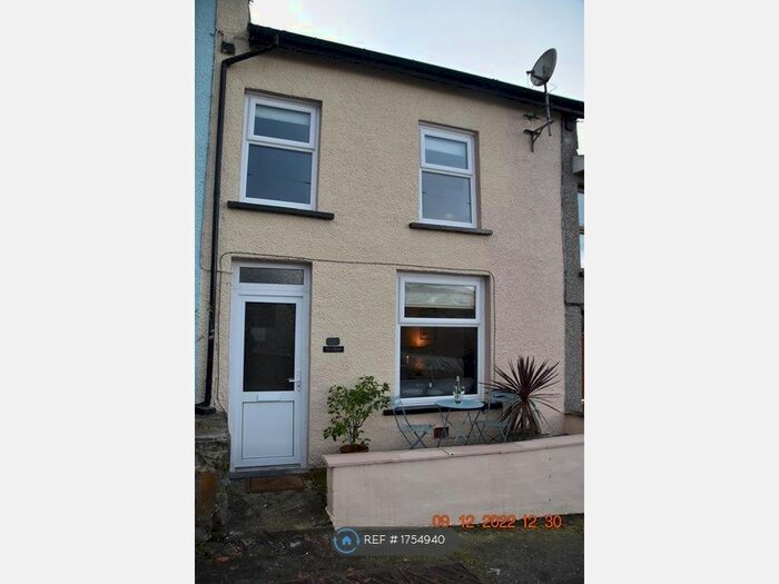 3 Bedroom Terraced House To Rent In Tyn Y Maes, Ffestiniog, Blaenau Ffestiniog, LL41