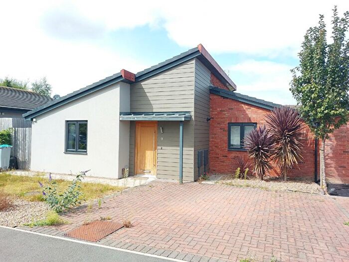2 Bedroom Semi-Detached Bungalow For Sale In Beech Avenue, NG21