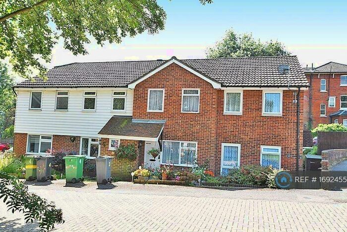 2 Bedroom End Of Terrace House To Rent In Doddington Court, Maidstone, ME16