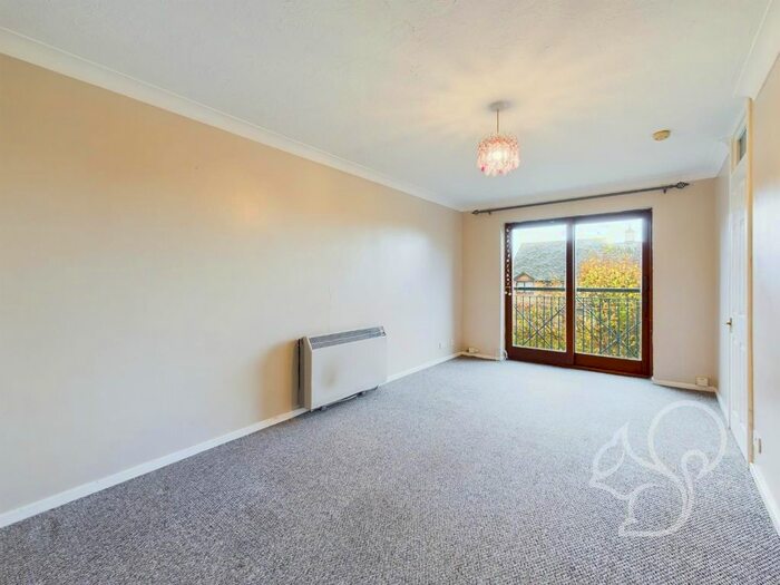 1 Bedroom Flat To Rent In Claremont Heights, Colchester, CO1