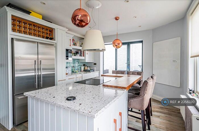 5 Bedroom Flat To Rent In Sisters Avenue, London, SW11