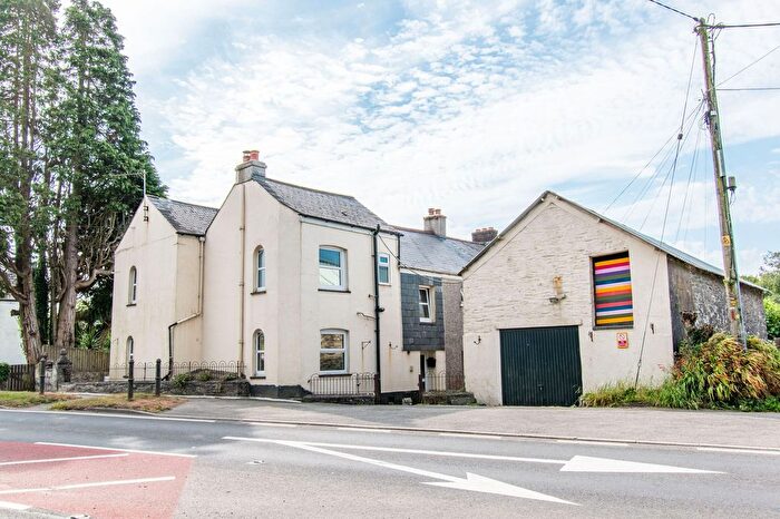 3 Bedroom End Of Terrace House For Sale In Railway Terrace, Doublebois, PL14