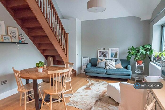 2 Bedroom Flat To Rent In Elmwood Avenue, Harrow, HA3