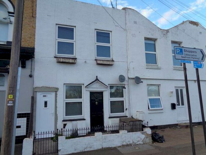 1 Bedroom Ground Flat To Rent In Hamlet Road, Southend-On-Sea, SS1