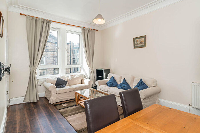 2 Bedroom Flat To Rent In L Brunswick Street, Edinburgh, EH7