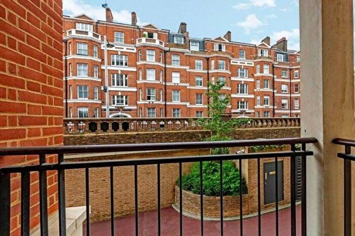 2 Bedroom Flat To Rent In Coleridge Gardens, London, SW10