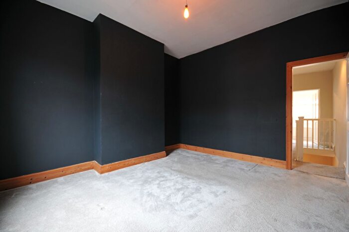 2 Bedroom Town House To Rent In Helena Street, Salford, M6