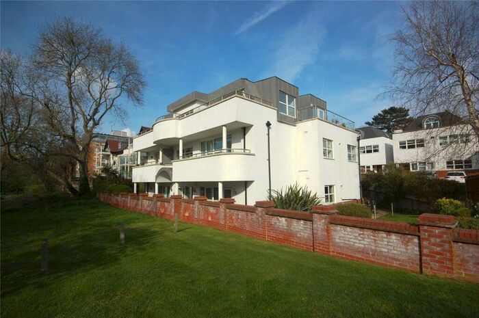 2 Bedroom Penthouse To Rent In Broughton Avenue, Finchley, N3